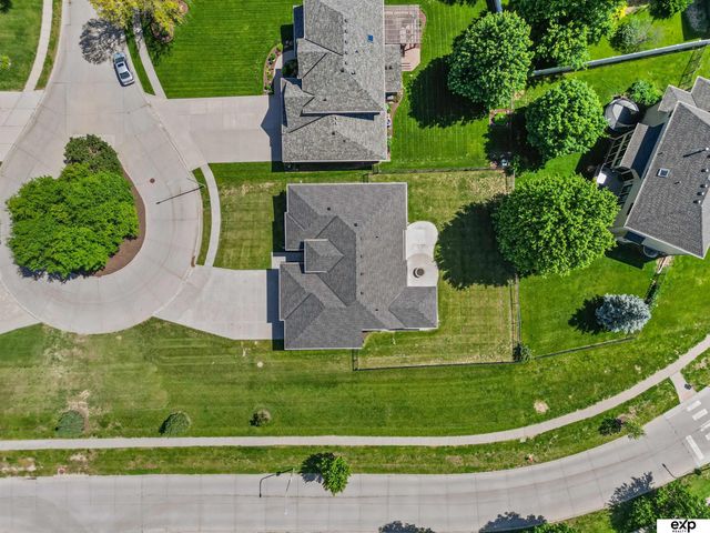 7816 N 160th Circle, Bennington, NE 68007