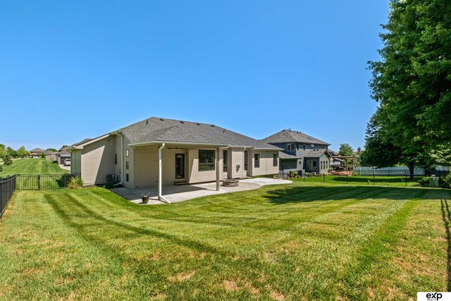 7816 N 160th Circle, Bennington, NE 68007