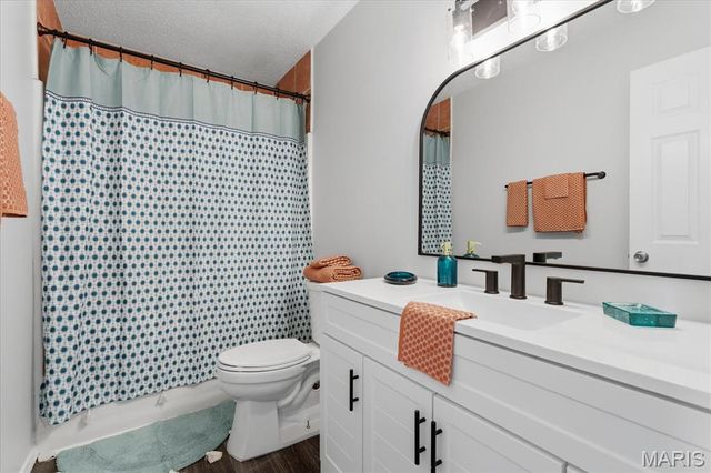 739 Oxen Drive, Belleville, IL 62221