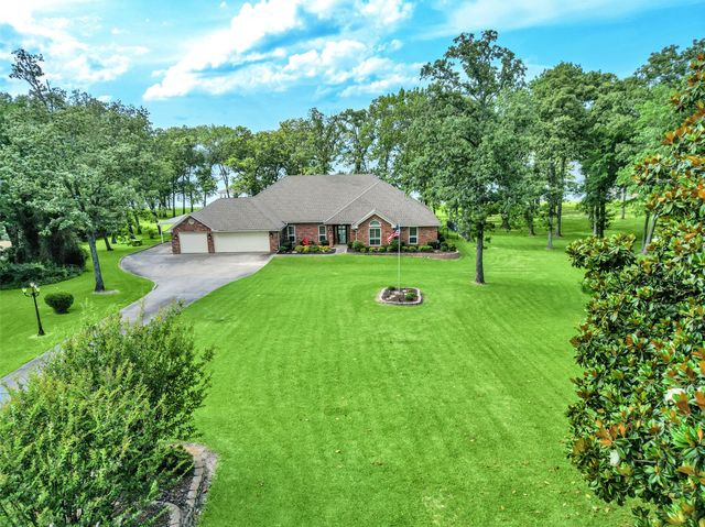 525 RS County Road 3346, Emory, TX 75440