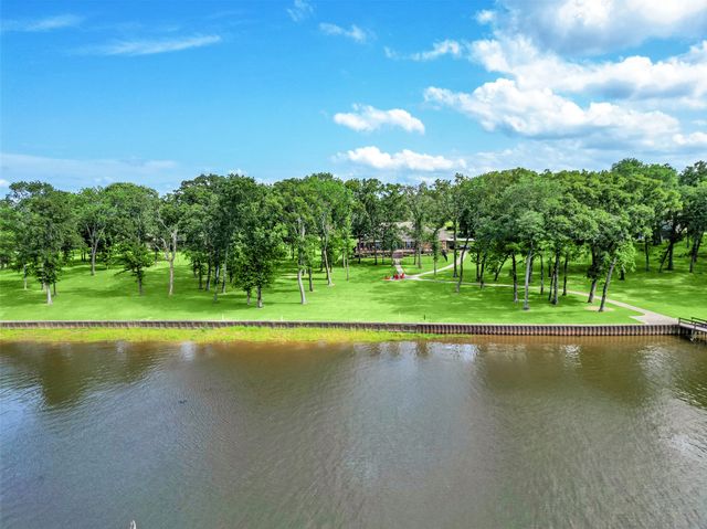 525 RS County Road 3346, Emory, TX 75440