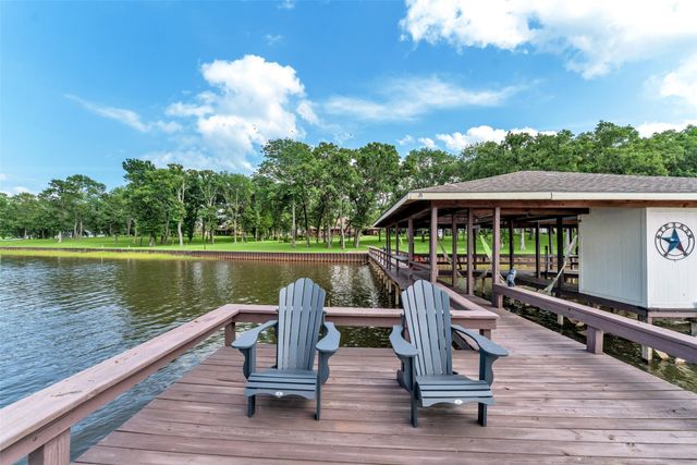 525 RS County Road 3346, Emory, TX 75440