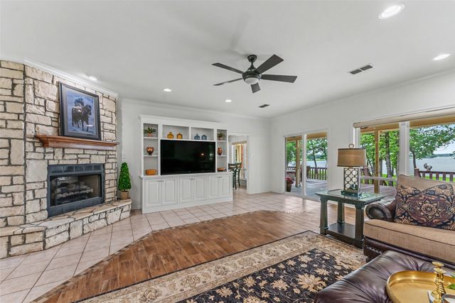 525 RS County Road 3346, Emory, TX 75440