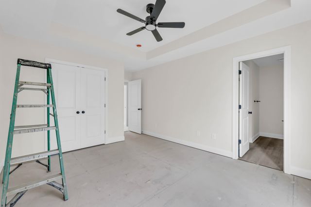 664 Chesterfield Cir, Clarksville, TN 37043