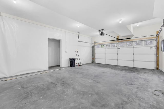 664 Chesterfield Cir, Clarksville, TN 37043