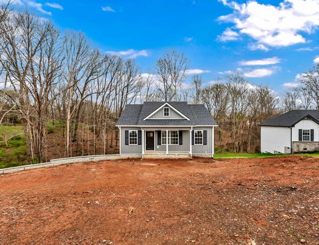 664 Chesterfield Cir, Clarksville, TN 37043