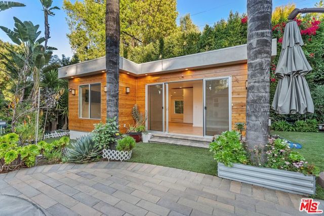 4136 Greenbush Avenue, Sherman Oaks, CA 91423