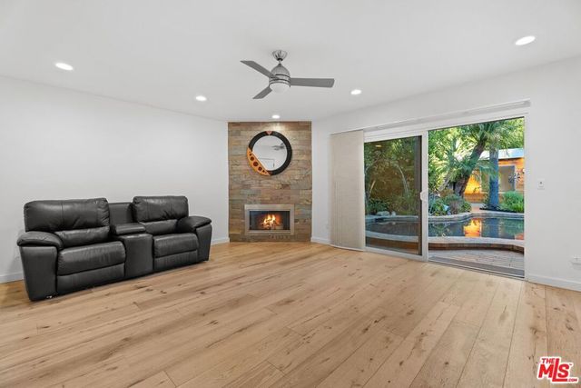 4136 Greenbush Avenue, Sherman Oaks, CA 91423