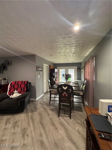 379 Laurel Drive, Berea, OH 44017