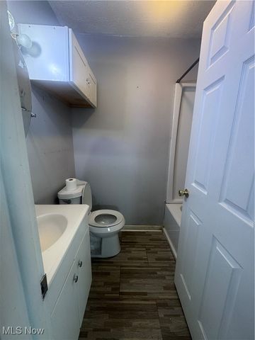 379 Laurel Drive, Berea, OH 44017