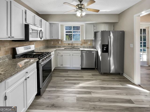 2050 Surrey Trail, South Fulton, GA 30349