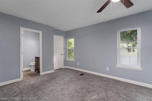 18335 E 11 Mile Road, Roseville, MI 48066