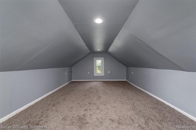 18335 E 11 Mile Road, Roseville, MI 48066