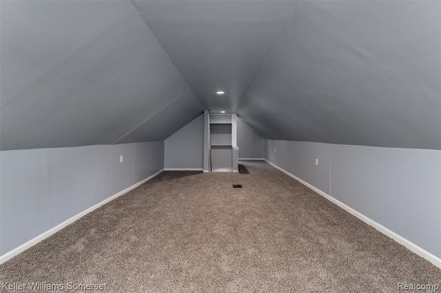 18335 E 11 Mile Road, Roseville, MI 48066