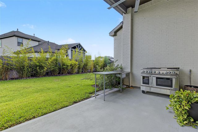 8630 Blue Coral Drive, Cypress, TX 77433