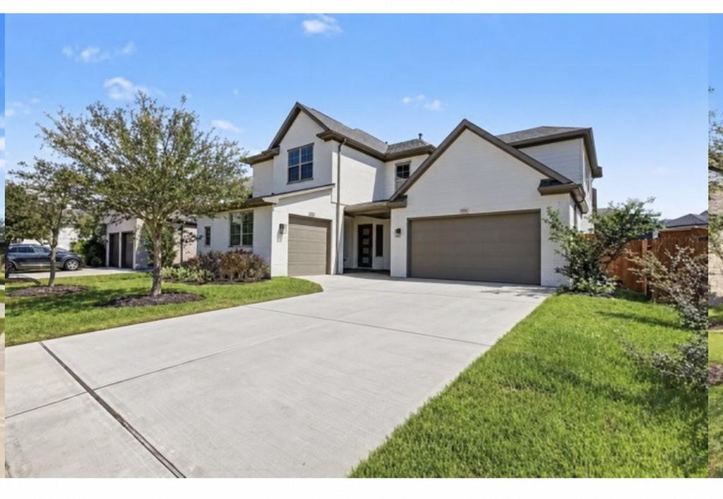 8630 Blue Coral Drive, Cypress, TX 77433