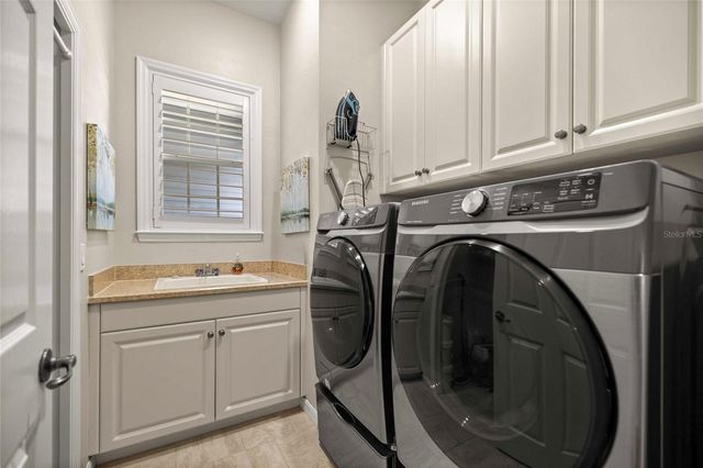 8551 SW 26TH LANE, Gainesville, FL 32608