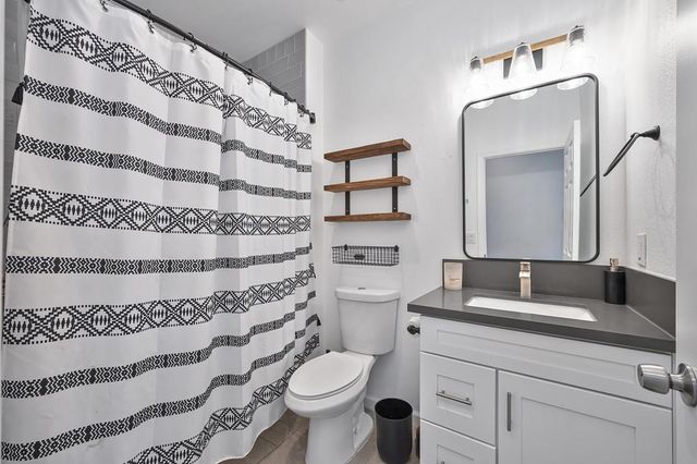 403 Niles Ave, Roseville, CA 95678