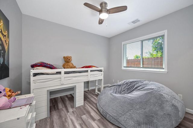403 Niles Ave, Roseville, CA 95678