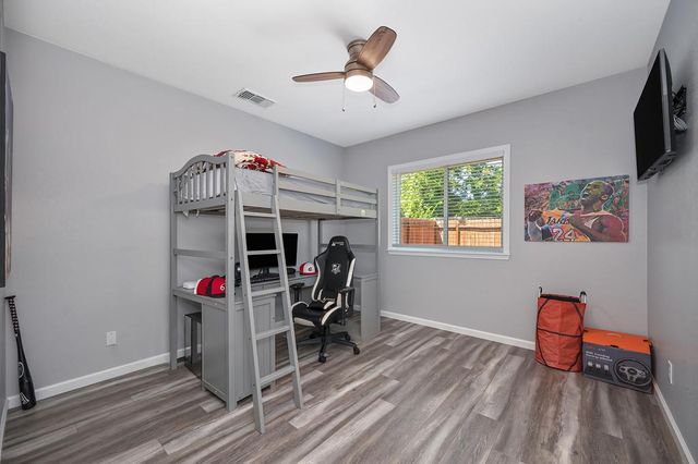 403 Niles Ave, Roseville, CA 95678