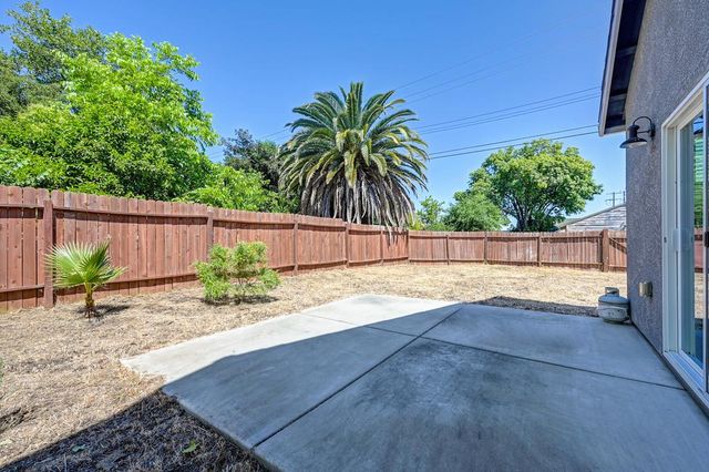 403 Niles Ave, Roseville, CA 95678