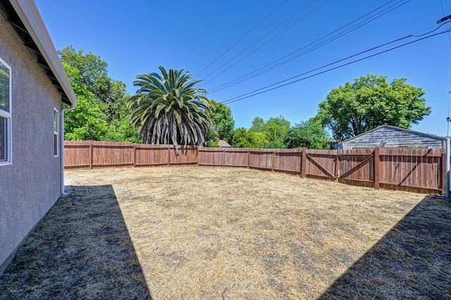403 Niles Ave, Roseville, CA 95678