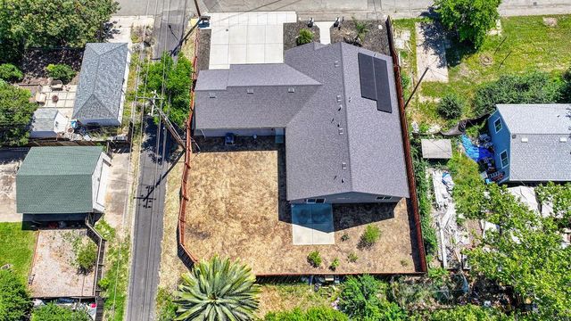 403 Niles Ave, Roseville, CA 95678