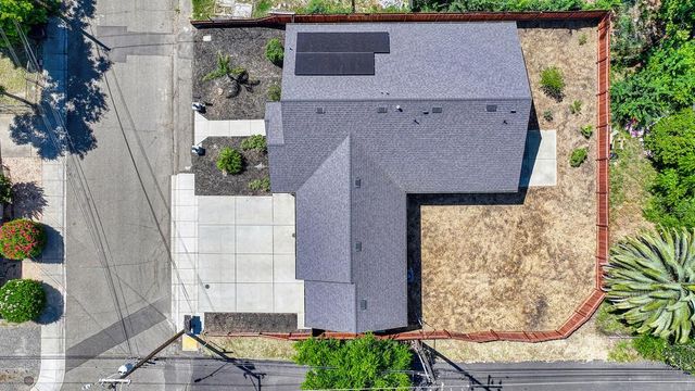 403 Niles Ave, Roseville, CA 95678