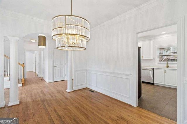 1711 Summit Glen Lane, Atlanta, GA 30329