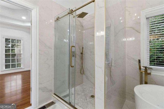 1711 Summit Glen Lane, Atlanta, GA 30329