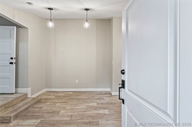 2448 E 56th Place, Tulsa, OK 74105