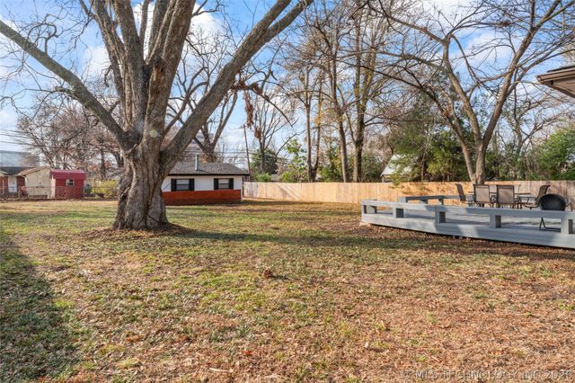 2448 E 56th Place, Tulsa, OK 74105