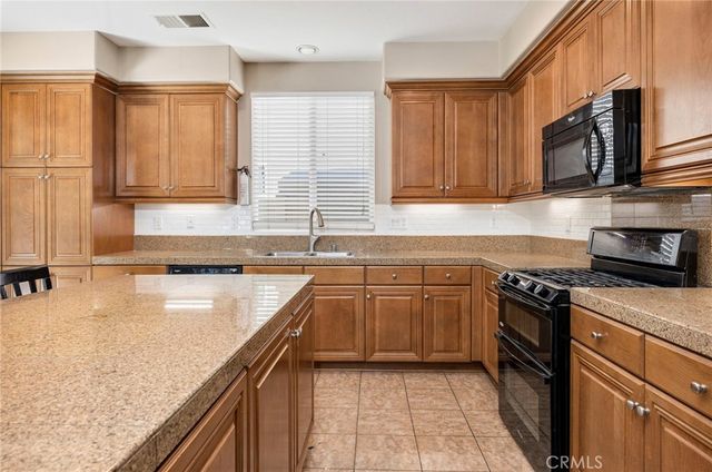 1358 Arrivo Court, San Jacinto, CA 92582