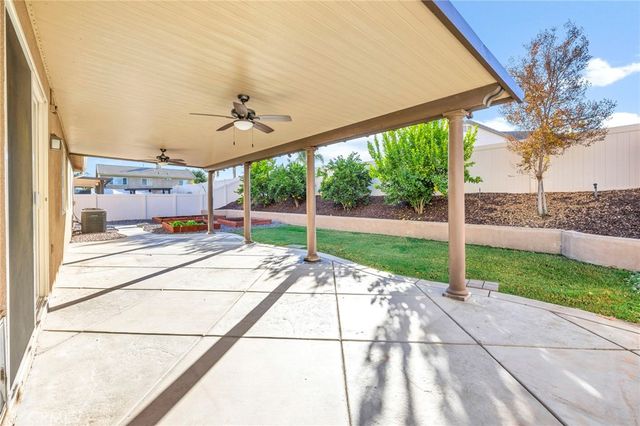 1358 Arrivo Court, San Jacinto, CA 92582