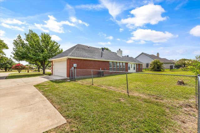 10083 Highland Prairie Lane, Forney, TX 75126