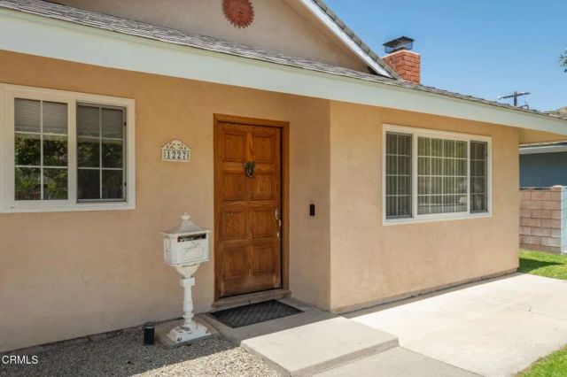 1227 Maple Street, Santa Paula, CA 93060