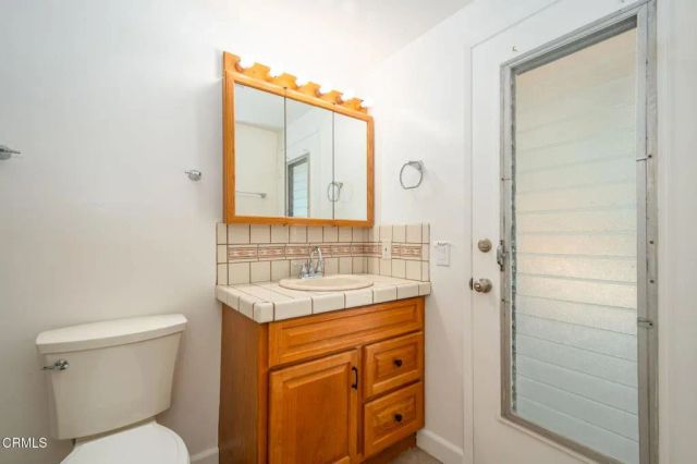 1227 Maple Street, Santa Paula, CA 93060