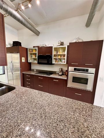 3029 NE 188th St 609, Aventura, FL 33180