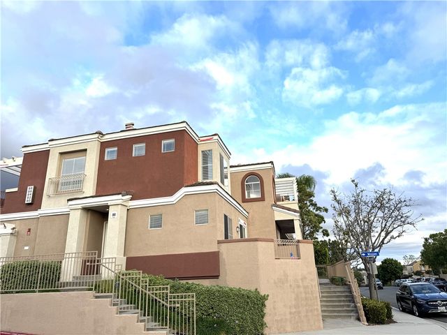 88 Mission Court, Lake Forest, CA 92610