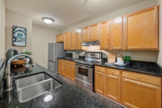 2305 Worthington Street 328, Dallas, TX 75204