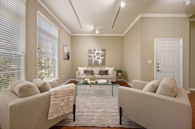 2305 Worthington Street 328, Dallas, TX 75204