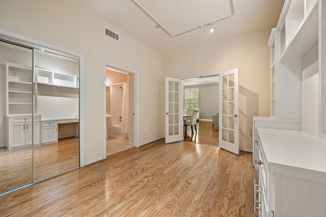 2305 Worthington Street 328, Dallas, TX 75204