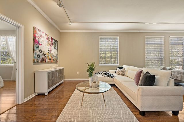 2305 Worthington Street 328, Dallas, TX 75204