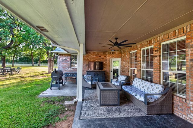 443 County Road 3342, Paradise, TX 76073