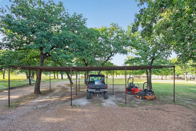 443 County Road 3342, Paradise, TX 76073