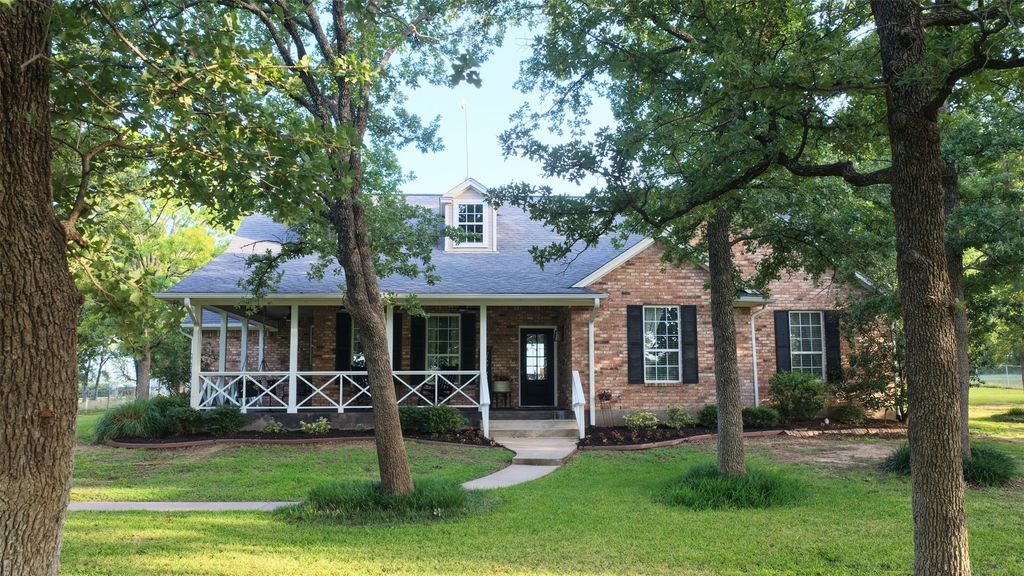 443 County Road 3342, Paradise, TX 76073