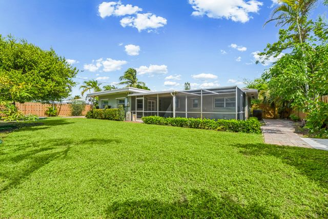 522 HERON Drive, Delray Beach, FL 33444