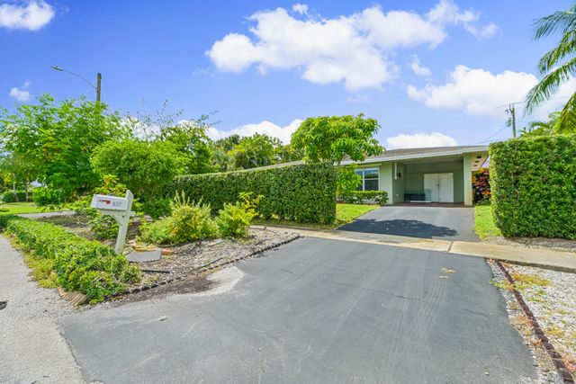 522 HERON Drive, Delray Beach, FL 33444