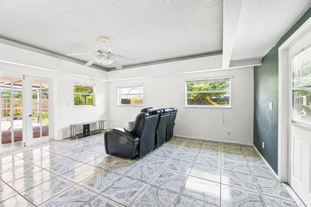 522 HERON Drive, Delray Beach, FL 33444