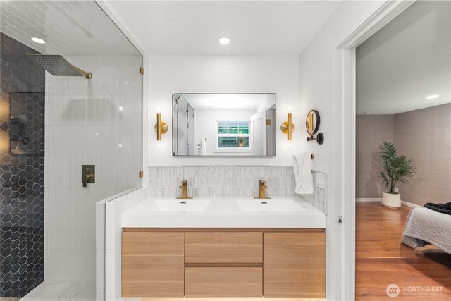 16820 269th Avenue SE, Issaquah, WA 98027